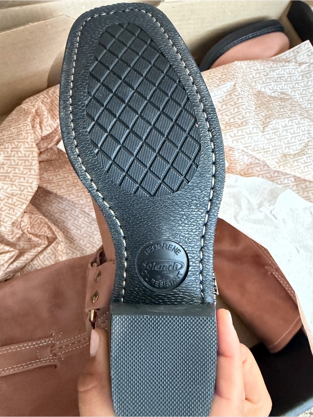 FRYE Harness 12R Rosewood - Picture 4 of 5